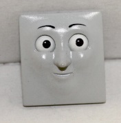 Face Plate w/ Eyes ( HO Diesel ) - Click Image to Close